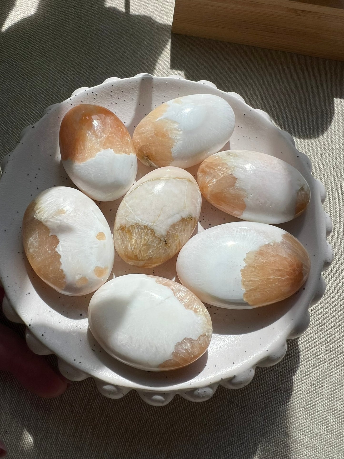 Scolecite & Stilbite Palmstone - Medium