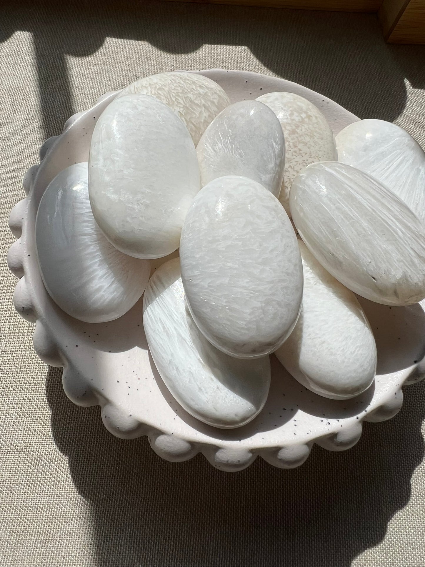 Scolecite Palmstone - Medium