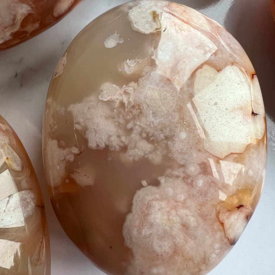 Flower Agate Palmstone Medium