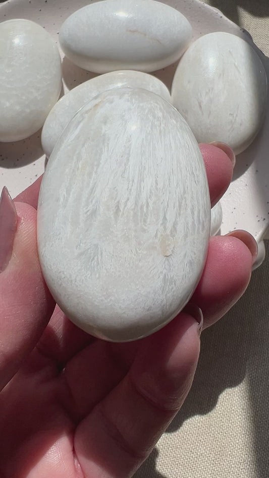 Scolecite Palmstone - Small